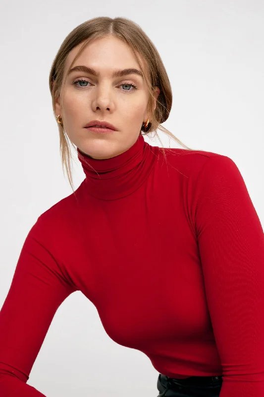 Sophisticated Street Style Offers Women's Work Outfit Sophisticated Street Style Offers Eloise Turtleneck