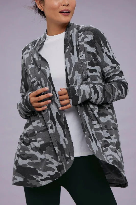 Classic Modern Offers Women's Vacation Outfit Set Classic Modern Offers Women's LumaLeo Sun Wrap | Grey Modern Camo