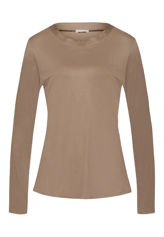 Cool Prices Fashionable Women's Casual Apparel Cool Prices Grand Central Silk Trim Relaxed Top | Taupe 77381-2847