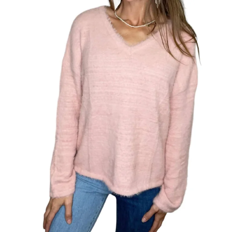 Women's Fashion-Forward Apparel Chic Trend Collection Carly Mohair V Neck Sweater In Soft Pink