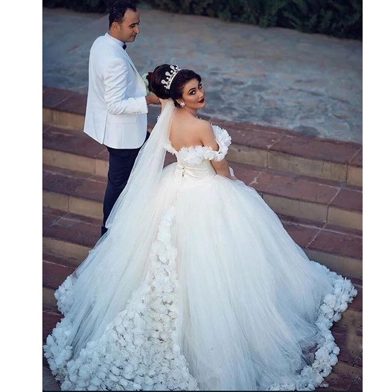 Women's Work Outfit For The Office Break Fashion Norms Amazing Off the Shoulder Ivory Wedding dresses With Handmade Flowers Princess Ball Gown Bridal Dresses