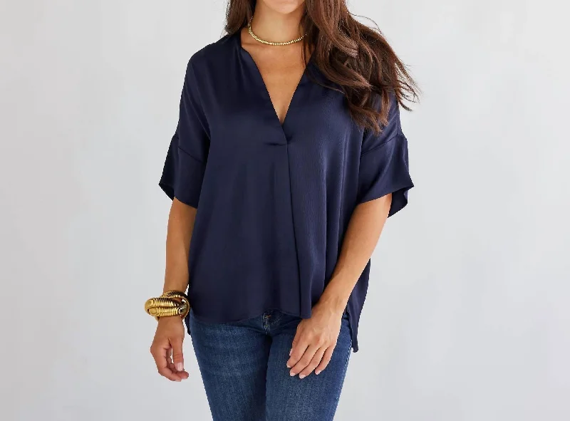 Exclusive Designer Style Deals Elizabeth Top In Navy