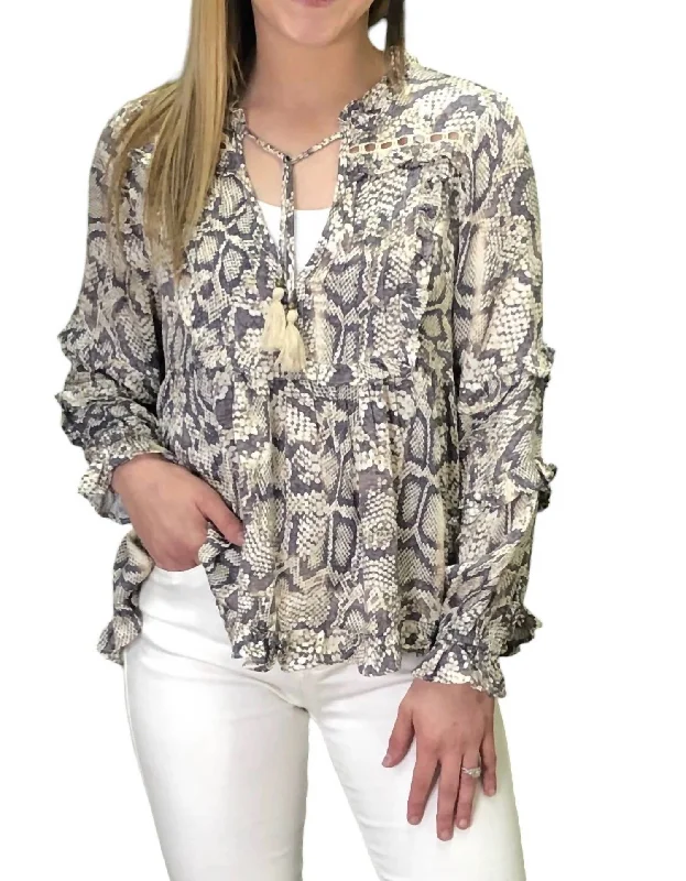 Quick Grab Deals Ruffle Boho Top In Snake Print