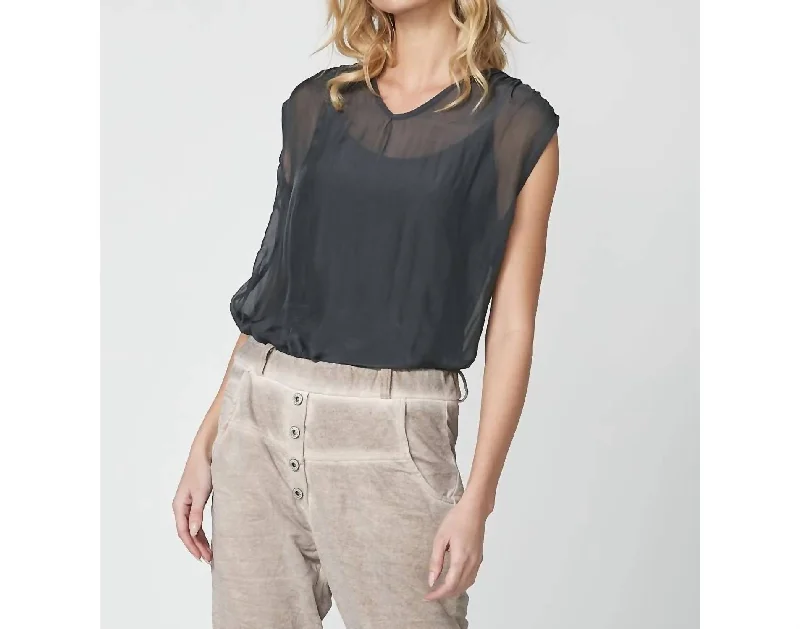 Fashion Forward, Function First Regina Top In Dark Grey