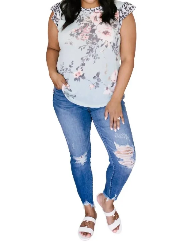 The Latest Fashion Trends Floral Wild Side Lounge Top In Sage