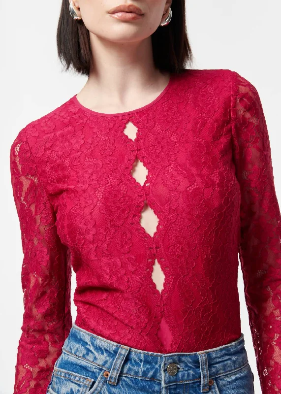 Chic Style, Always In Vogue Josefina Top In Amaranth