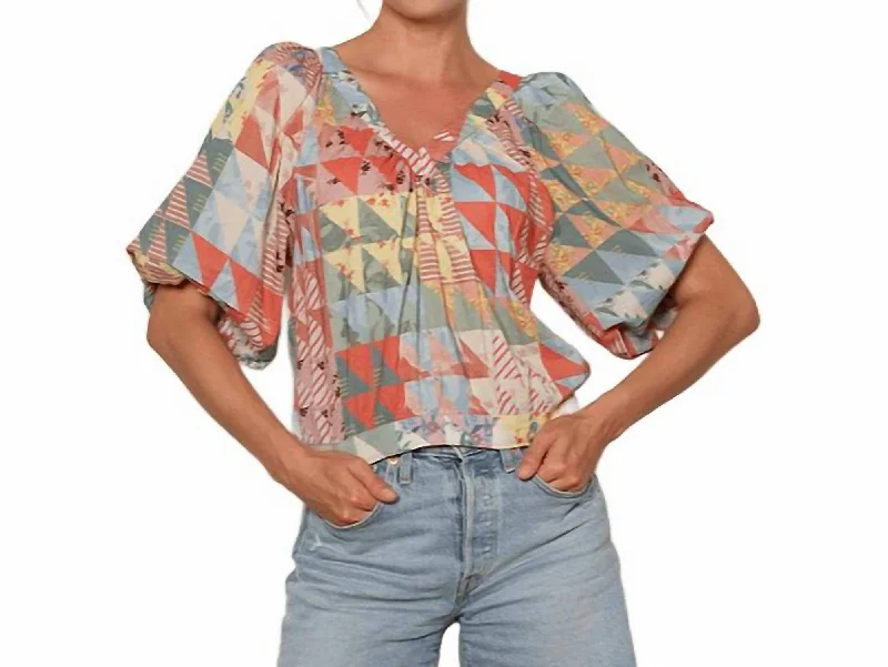 Chic & Modern Sales Coco Top In Pastel Geo