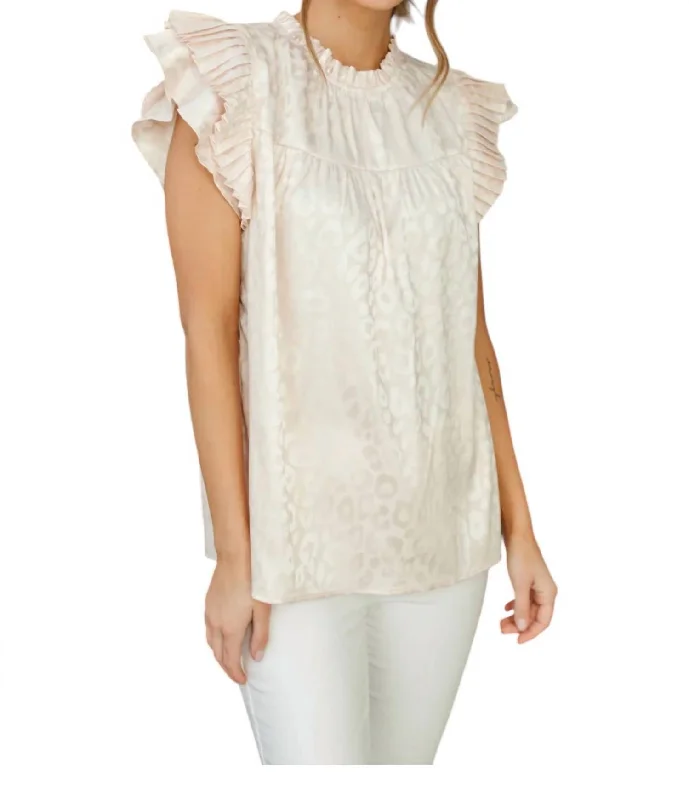 Fashion Forward City Escape Top In Pearl