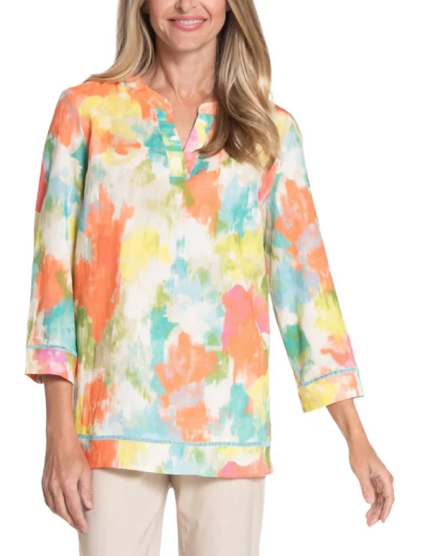 On-Trend Fashion Offers Water Painting Top In Multicolor